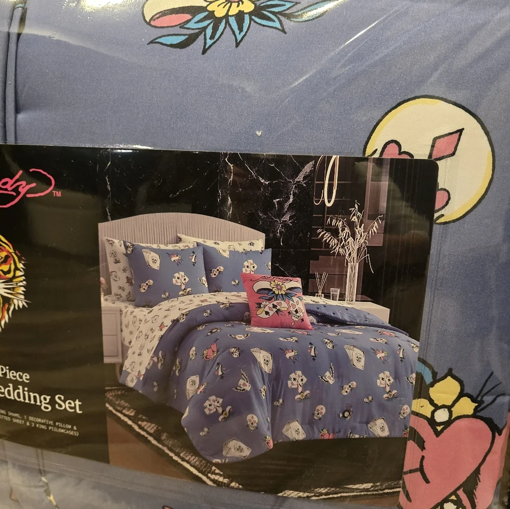Ed Hardy King 8 piece complete Bedding set new